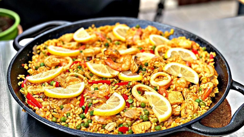 BBQ-Toro Paella Pfanne, 6 Personen | Ø 36 Cm | Gusseisen Grillpfanne Mit Griffen – Bild 3