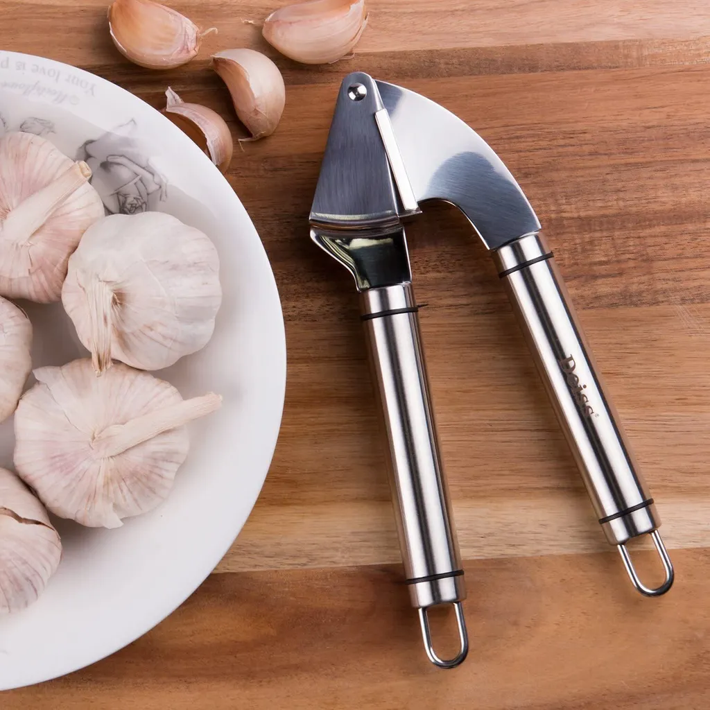 Deiss PRO Knoblauchpresse Und Silikon-Knoblauchschäler-Set - Bestes Werkzeug Zum Sekundenschnellen Zerkleinern Von Knoblauch Und Ingwer - Rostfreier Edelstahl Und Extrem Leicht Zu Reinigen - Spülmaschinenfest – Bild 5