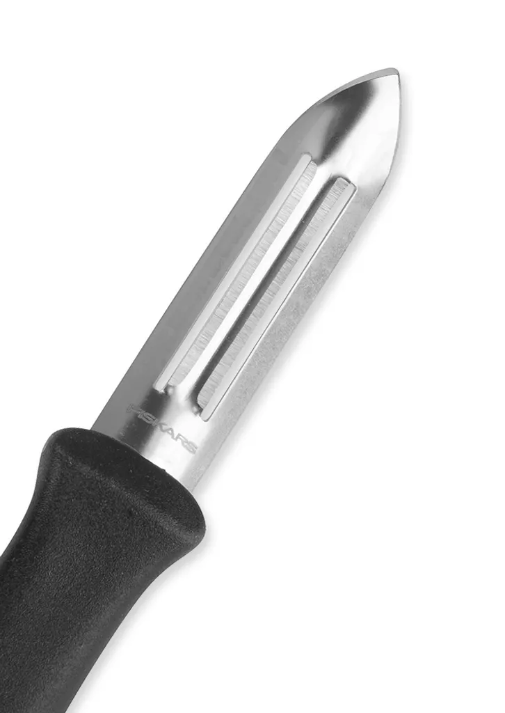 Fiskars Schäler Mit Rostfreier Stahlklinge Für Obst Und Gemüse Essential – Bild 7