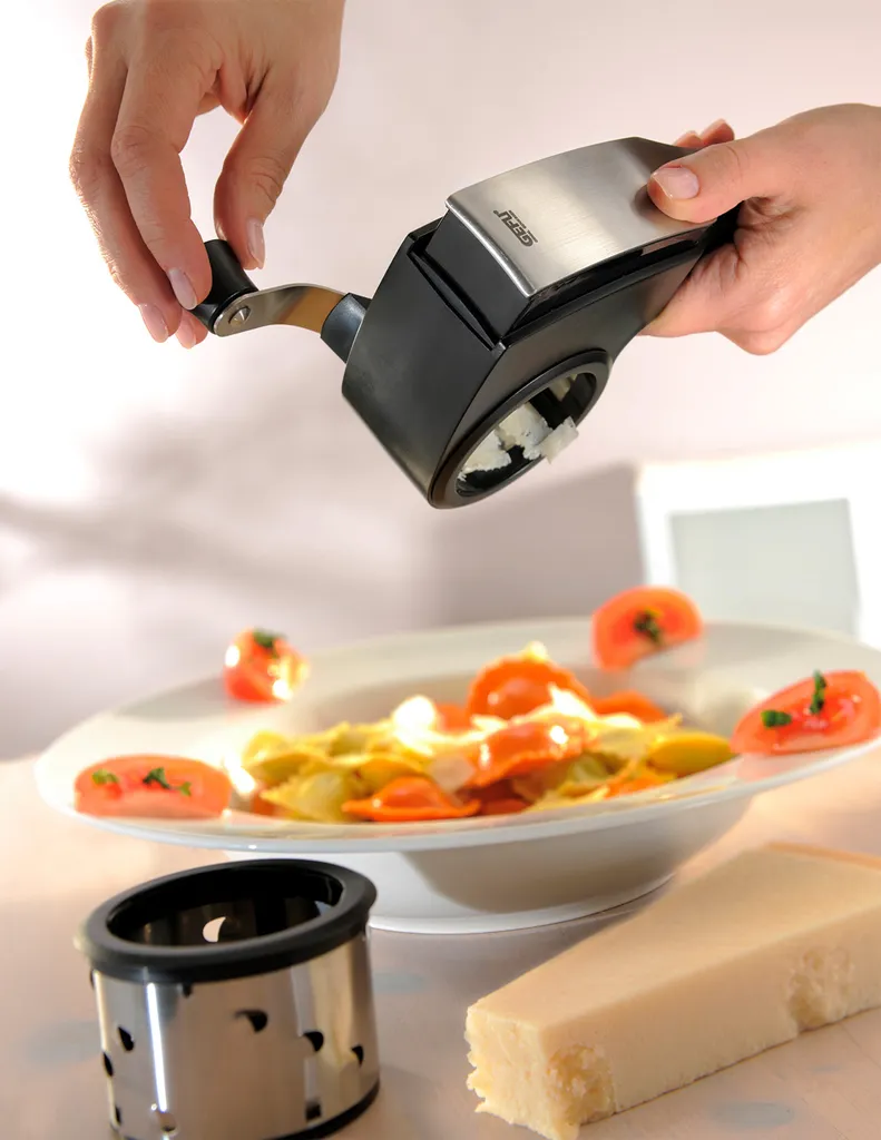 Gefu Trommelreibe Pecorino Laser Cut Mit 3 Trommeleinsätzen Käsereibe – Bild 10