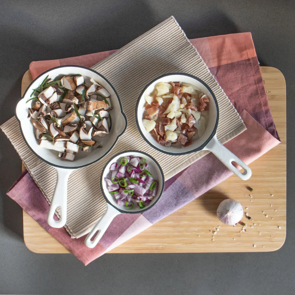 Kochchef Gusseisen Pfanne 3er Set In Verschiedenen Größen, Ø9,9 Cm, Ø12,7 Cm, Ø 15,5 Cm Pfannenset Pfannen Sind Induktionsgeeignet, Backofengeeignet Bis Max. 200° – Bild 3